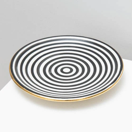 Assiette Céramique Rayures Géométriques Blanc et Noir avec un Fil D'or